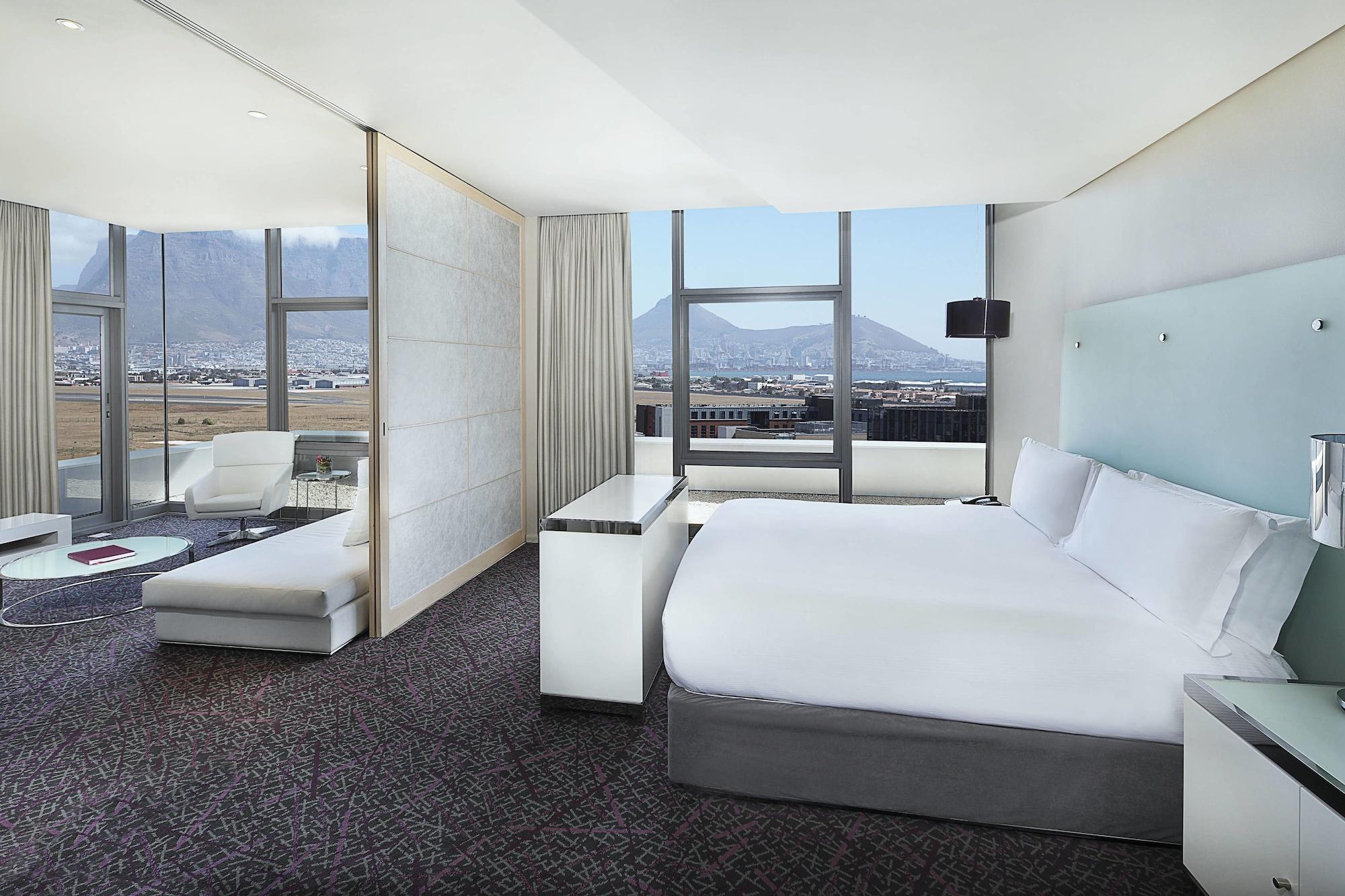 Apartment L'empire Crystal Towers *